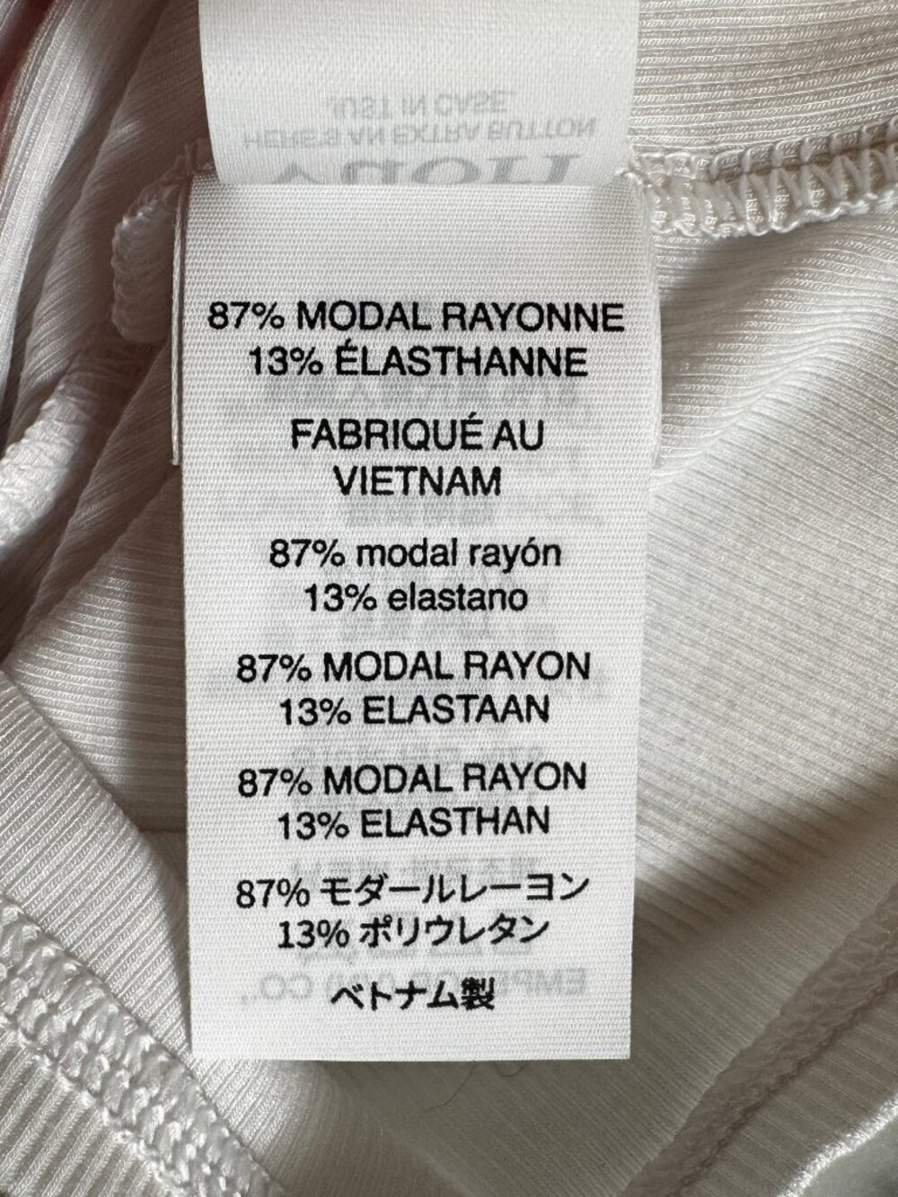 VUORI Long Sleeve Pose Cardigan Top in White Size Medium Never Warn - Picture 10 of 11